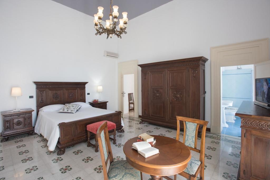 Palazzo Scarciglia - Dimora D'Epoca Panzió Minervino di Lecce Kültér fotó