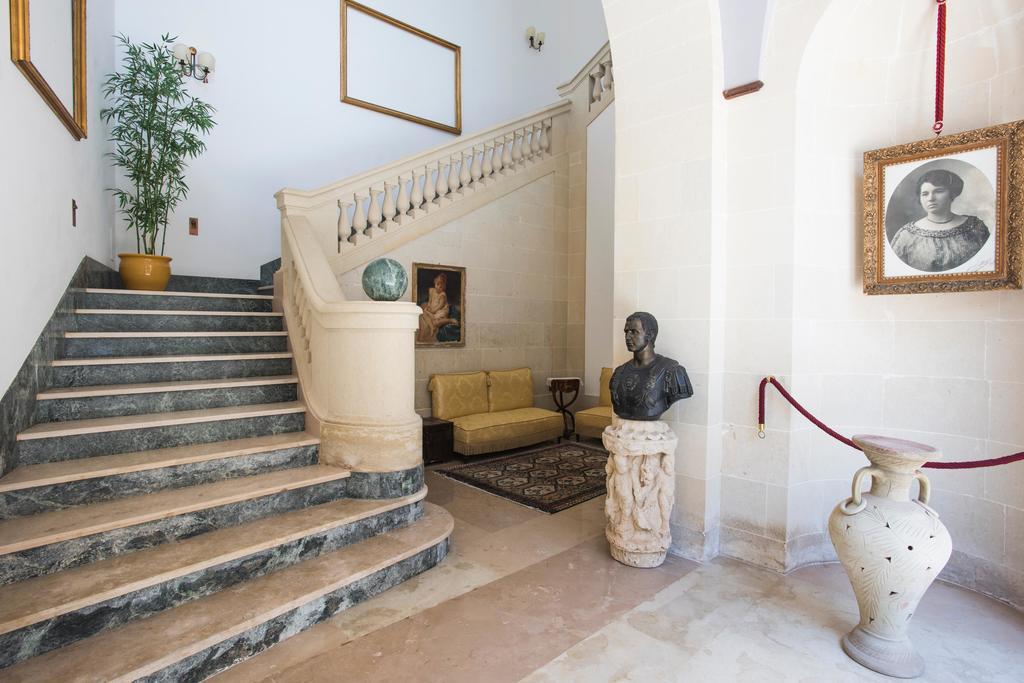 Palazzo Scarciglia - Dimora D'Epoca Panzió Minervino di Lecce Kültér fotó