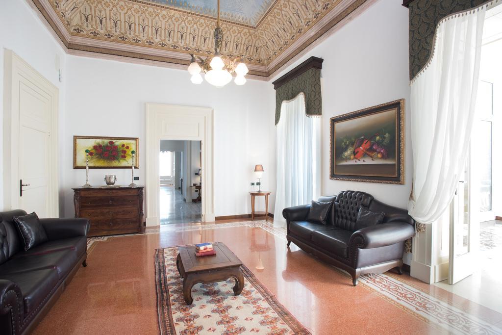 Palazzo Scarciglia - Dimora D'Epoca Panzió Minervino di Lecce Kültér fotó