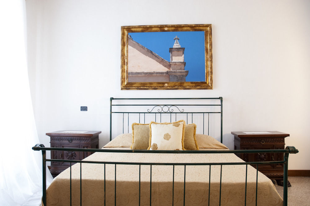 Palazzo Scarciglia - Dimora D'Epoca Panzió Minervino di Lecce Kültér fotó